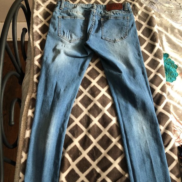 Lime Tree JJ Yak, Size 5, Light Blue Ripped Jeans - Picture 5 of 5